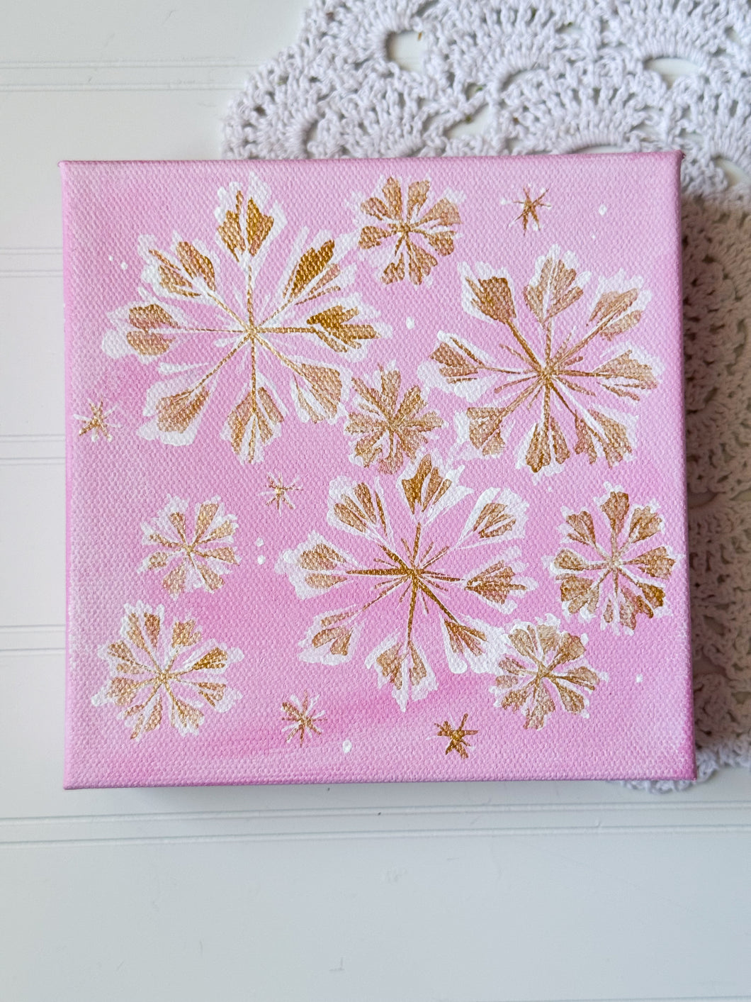 Golden Snowflakes: Pink